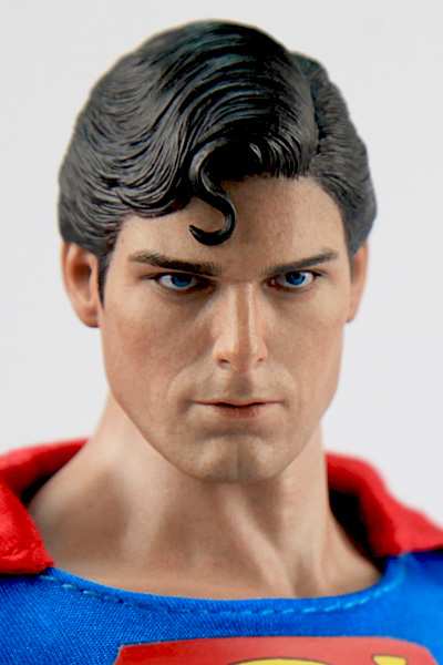 FIGURA DEL SUPERMAN DE CHRISTOPHER REEVE