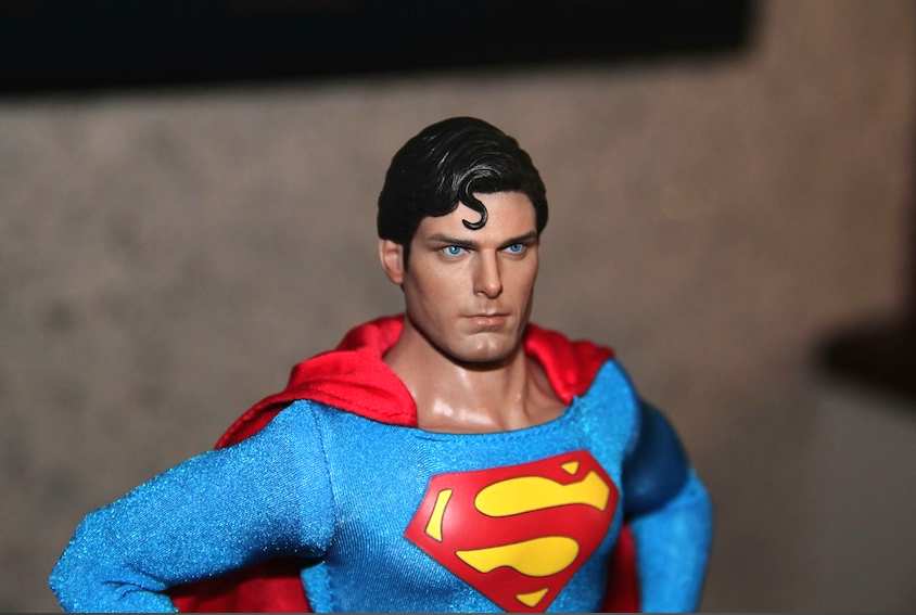 SUPERMAN HOT TOYS 2011