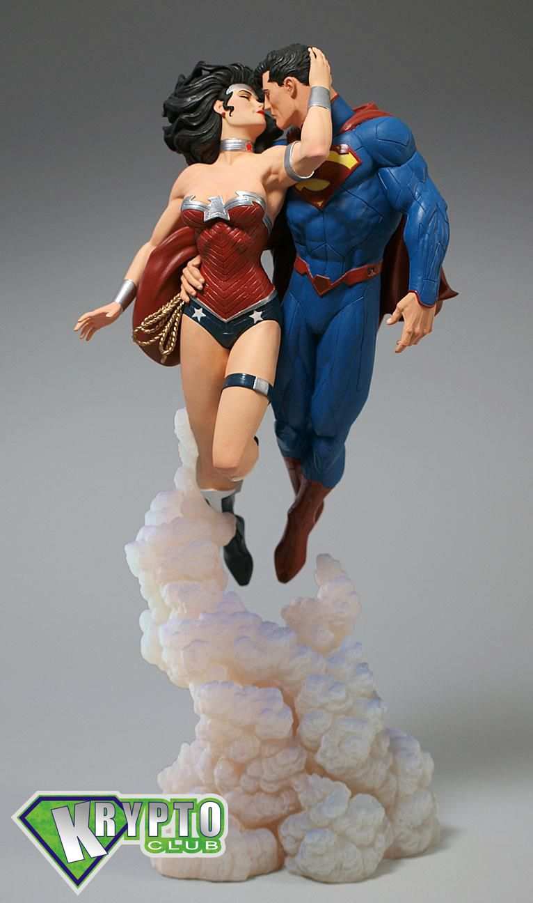 SUPERMAN Y WONDER WOMAN