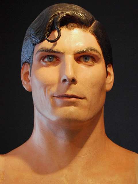 SUPERMAN BUSTO