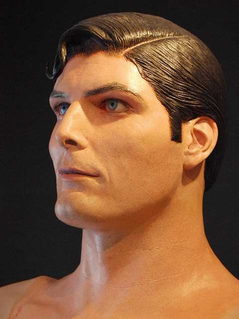 SUPERMAN BUSTO