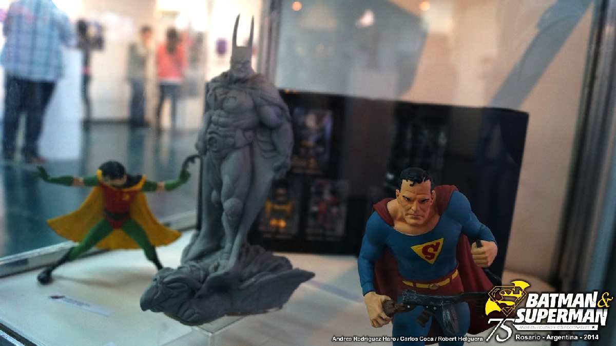 MUESTRA BATMAN SUPERMAN ROSARIO 2014