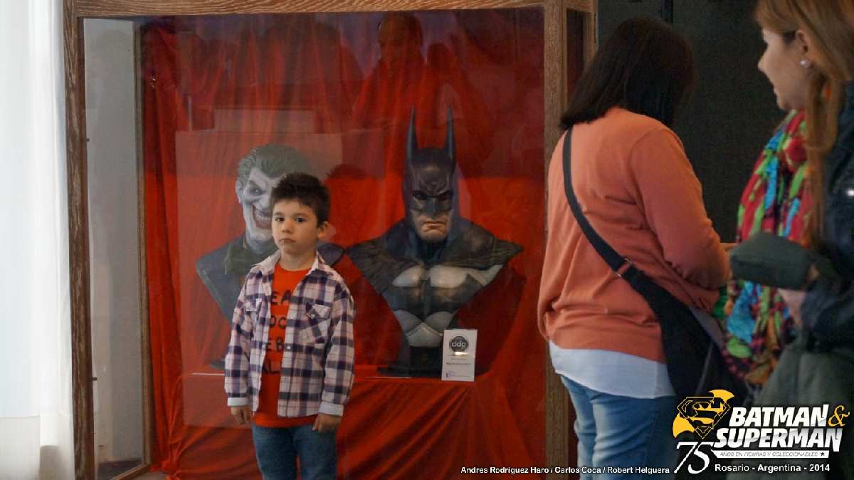 MUESTRA BATMAN SUPERMAN ROSARIO 2014