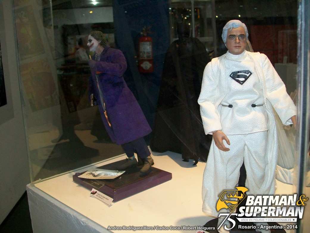 MUESTRA BATMAN SUPERMAN ROSARIO 2014