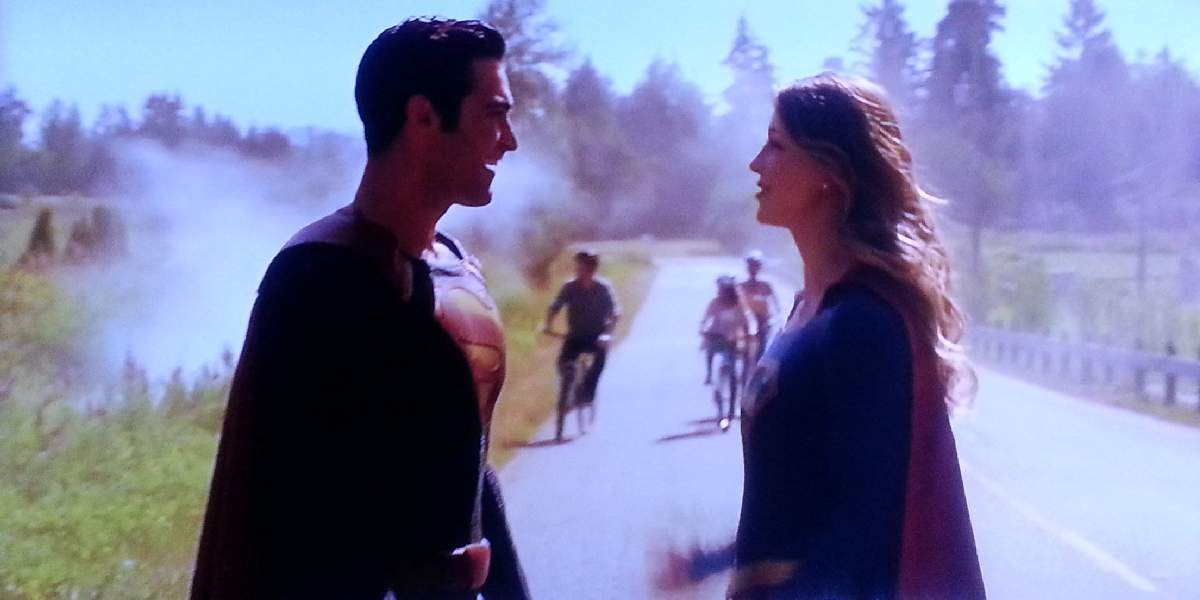 SUPERMAN IN SUPERGIRL