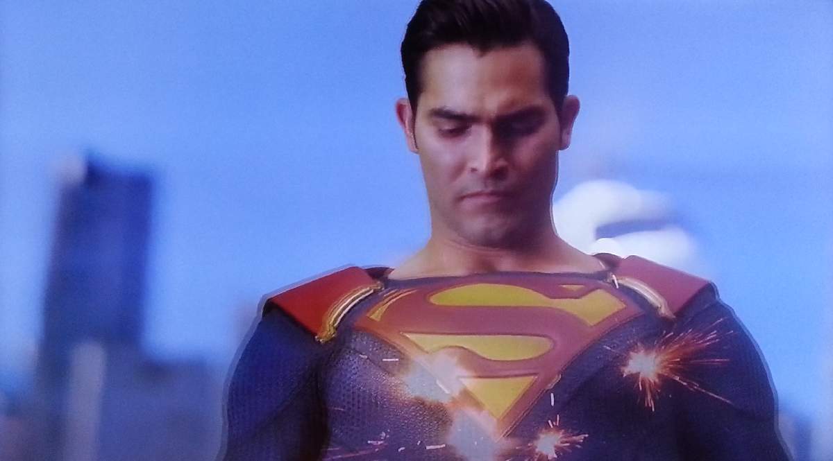 SUPERMAN IN SUPERGIRL