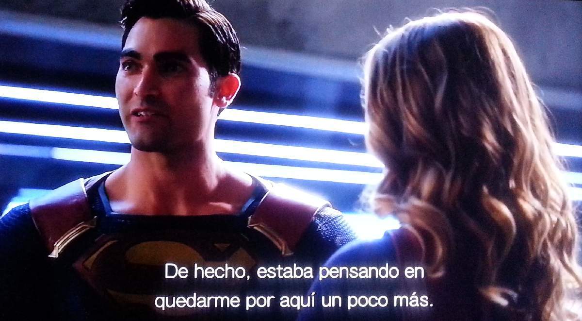 SUPERMAN IN SUPERGIRL