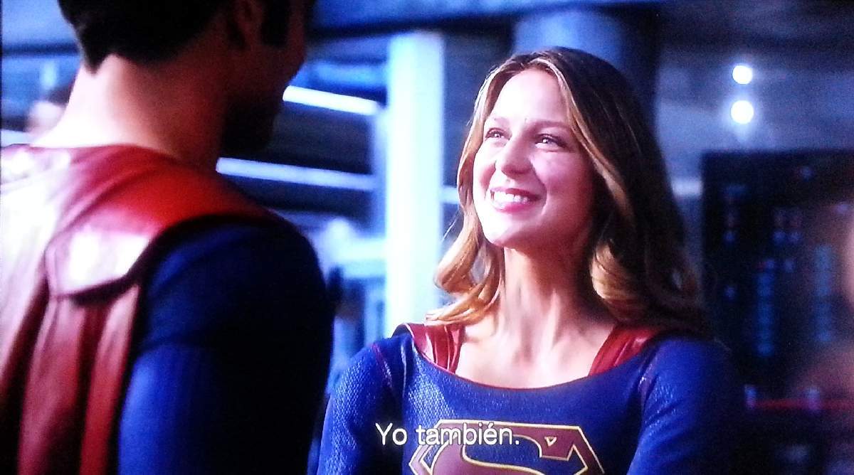 SUPERMAN IN SUPERGIRL