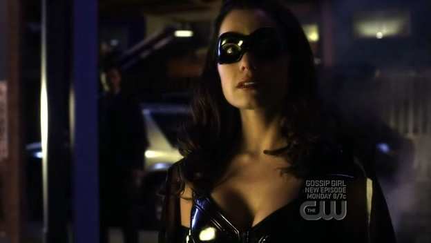 SMALLVILLE 8x19 STILETTO