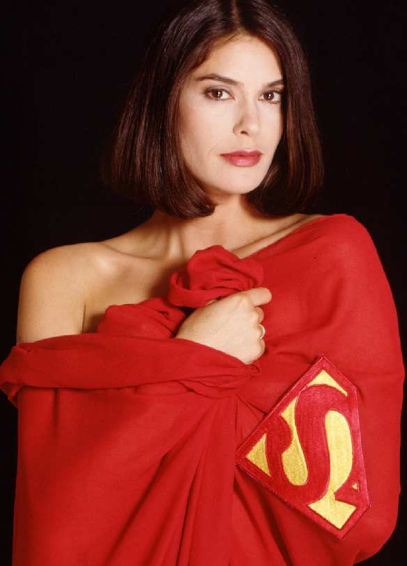 TERI HATCHER as LOIS LANE