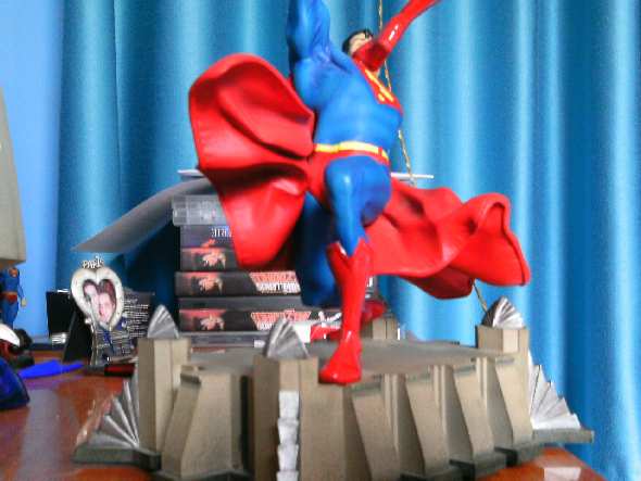 SUPERMAN FIGURES