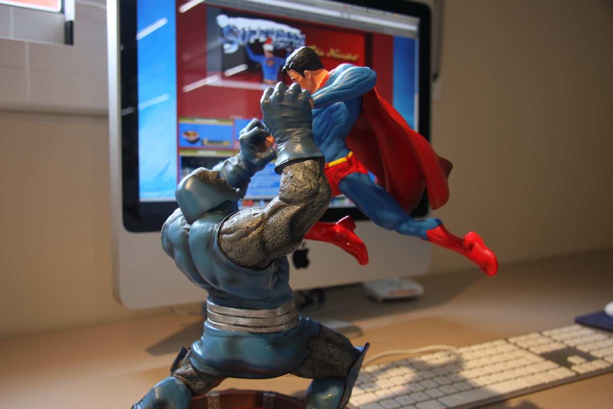 SUPERMAN VS. DARKSEID